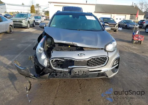 2021 Kia Sportage Ex z USA, uszkodzony, nr VIN KNDPNCACXM7848510